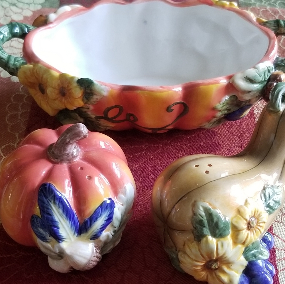 Fall Pumpkin Gourd Salt Pepper Serving Dish